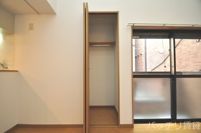 収納　同シリーズ写真のため、現況を優先します。
