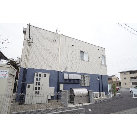 その他　敷地内にゴミ置場あり