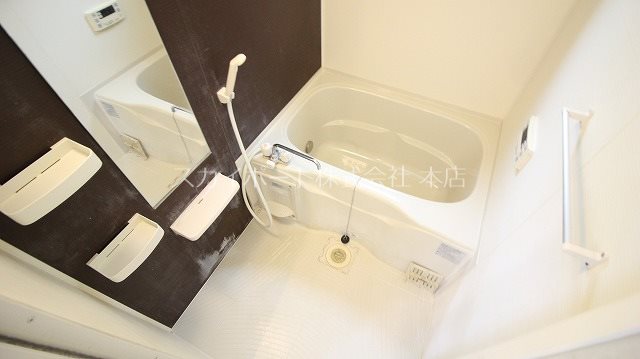 バス・シャワールーム　※同型モデル