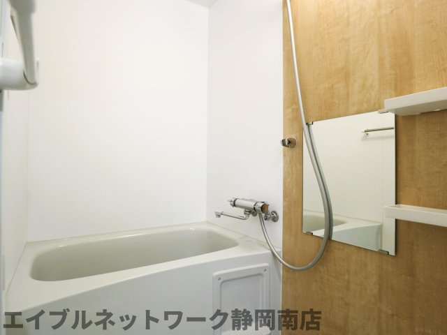 バス・シャワールーム　同イメージ