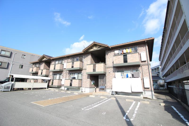 建物外観　レオーノ　建物外観