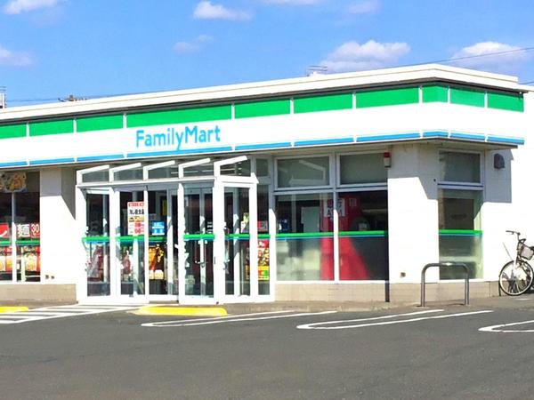 コンビニ　ファミリーマート高岡よつや店（コンビニ）まで232m