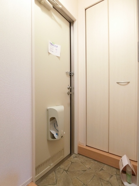 玄関　図面と現状に相違がある場合には現状を優先