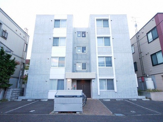 建物外観　☆物件名【セレーノプリモ】とお伝え下さい！