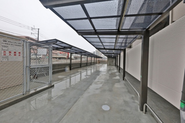 駐車場　駐輪場