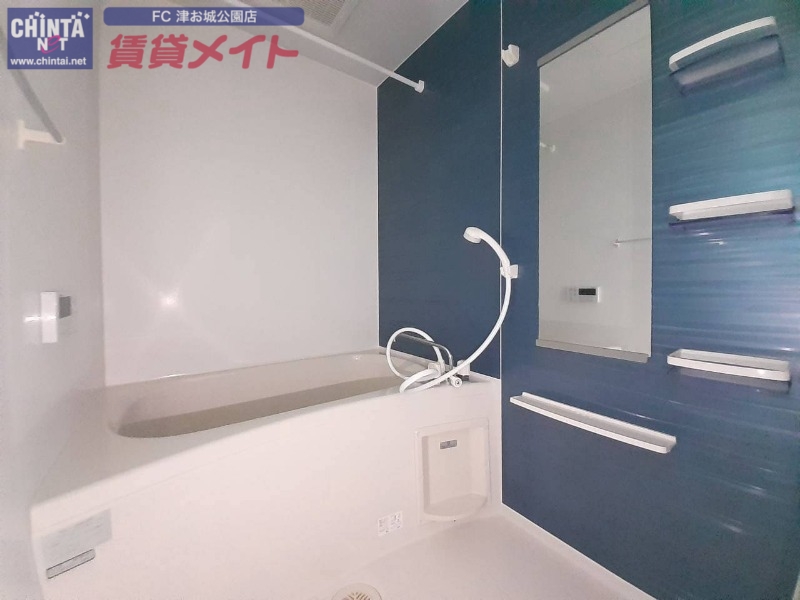 バス・シャワールーム　別部屋参考写真