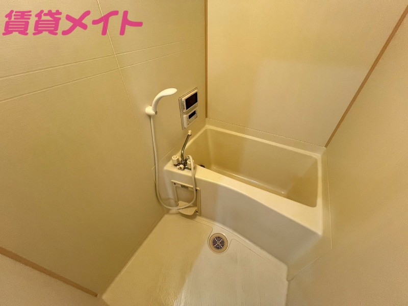 バス・シャワールーム　反転タイプ参考写真