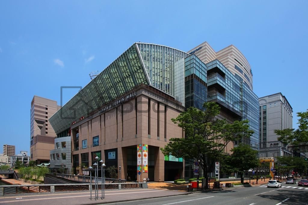 ショッピングセンター　博多リバレインモールby　TAKASHIMAYA（ショッピングセンター）まで260m