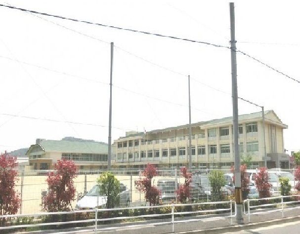 小学校　東野小学校（小学校）まで110m