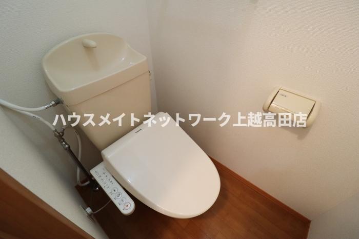 トイレ　温水洗浄暖房便座