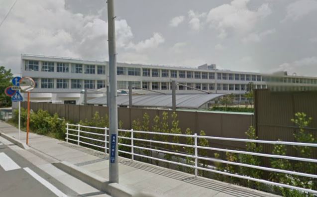 小学校　浜松市立曳馬小学校（小学校）まで573m