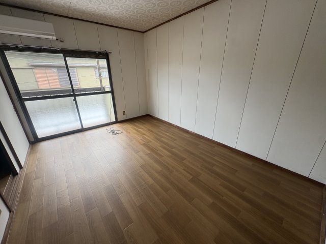 姫路市仁豊野戸建の居間写真
