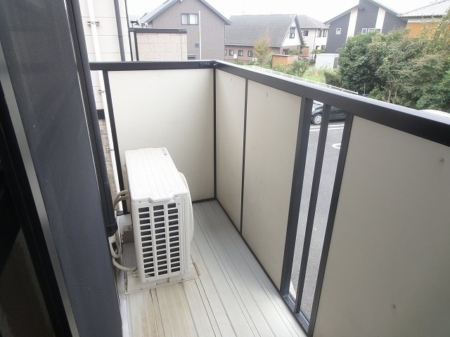バルコニー　外からの目が気にならないバルコニーで洗濯物が干せます