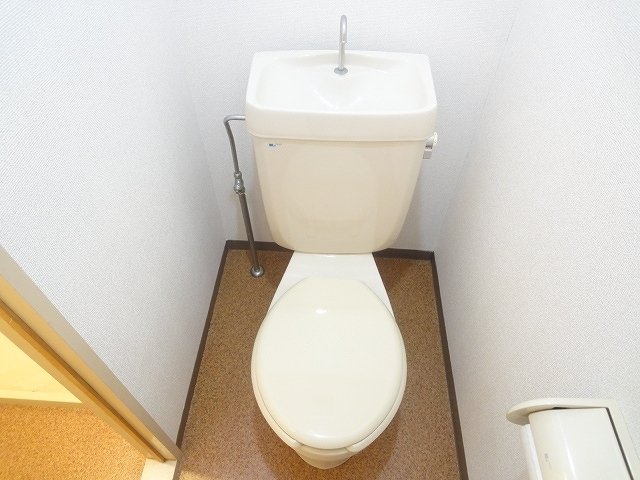 トイレ　落ち着いたトイレです