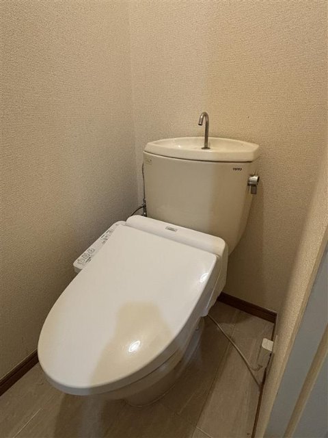 エステートすばるのトイレ写真