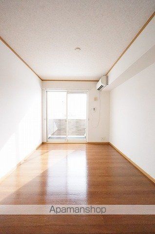 コートシャルマンVの居間写真
