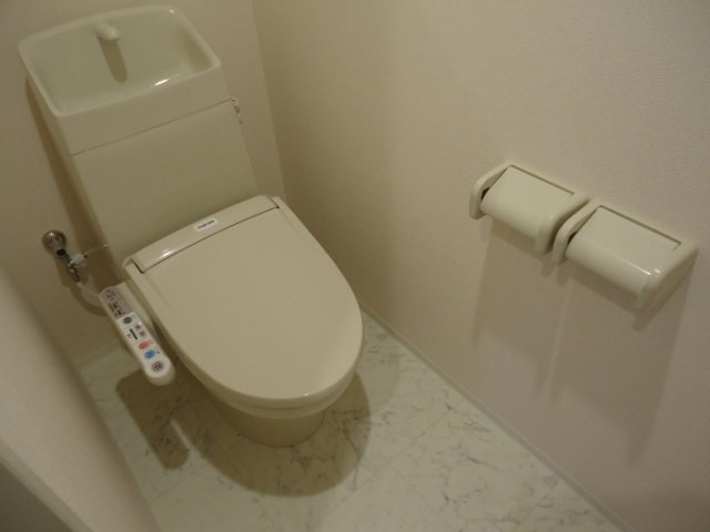 トイレ　落ち着いたトイレです