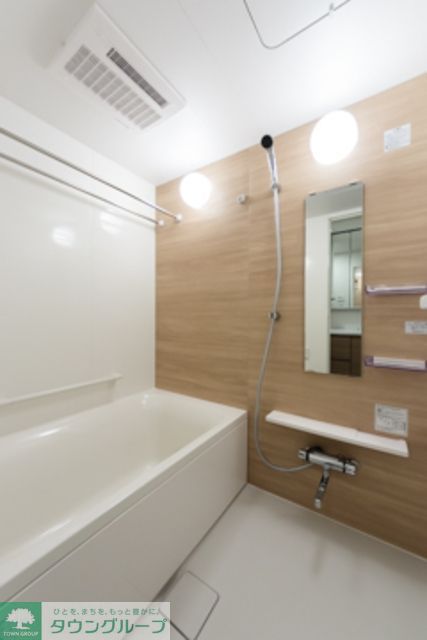 バス・シャワールーム　※写真は同タイプ住戸です。