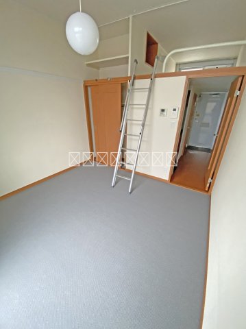 SUDAO 21の居間写真