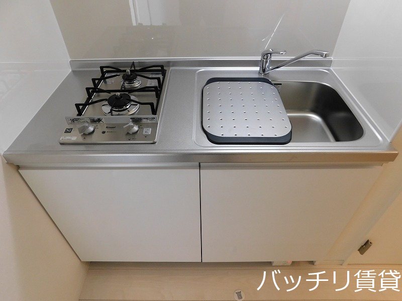 キッチン　画像は、同型タイプの為、現状を優先いたします。