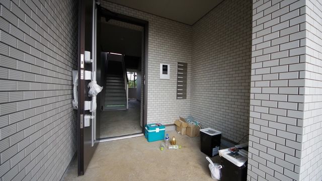 エントランス　エントランス