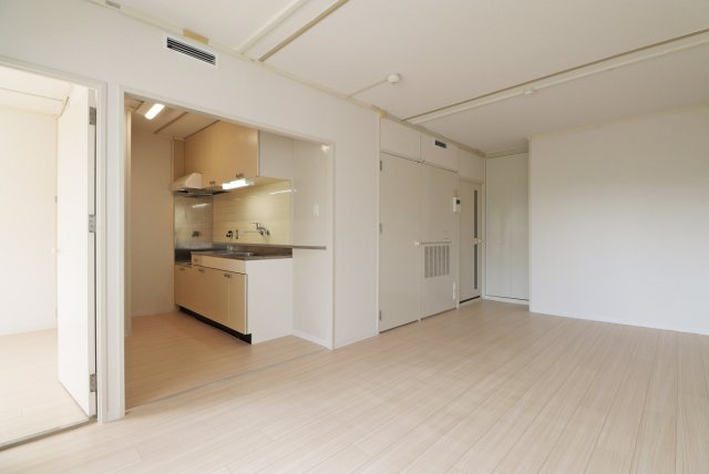 芦屋浜団地2-2の居間写真