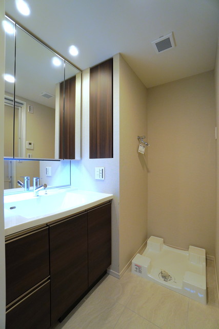 洗面設備　※写真は同タイプ住戸です。