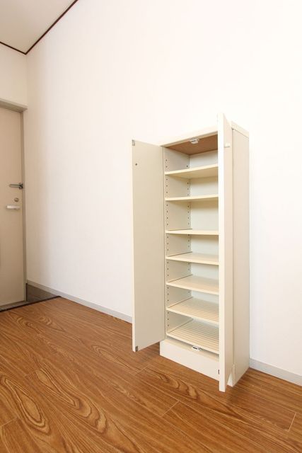 その他設備　下駄箱