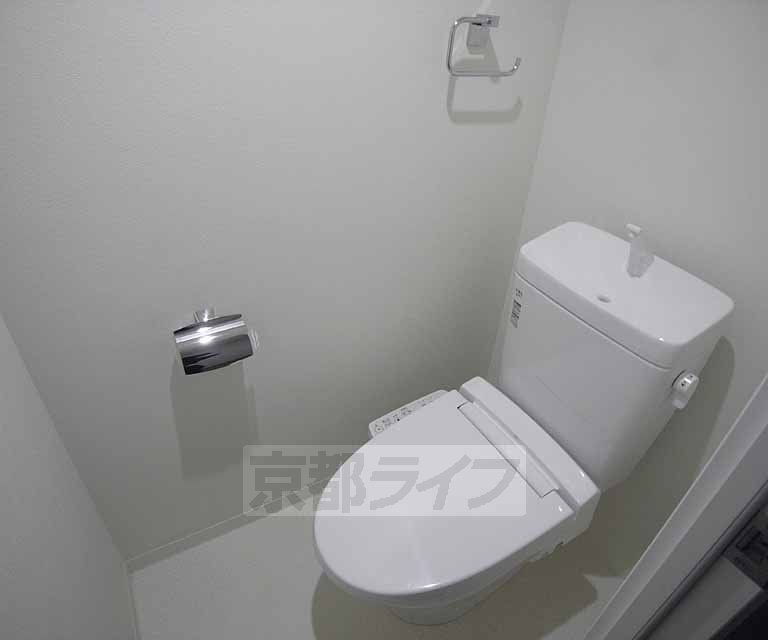 近鉄京都線 伏見駅 徒歩5分 4階建 築13年のトイレ写真