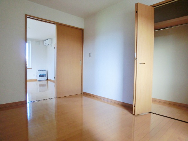 その他部屋・スペース　寝室