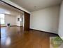 その他部屋・スペース　こちらのお部屋は光が差し込む、温かみのあるお部屋です。