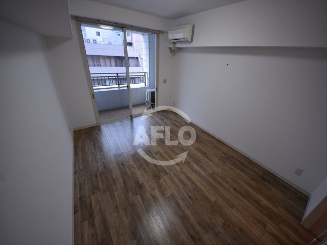 S-CREA御堂筋本町の居間写真
