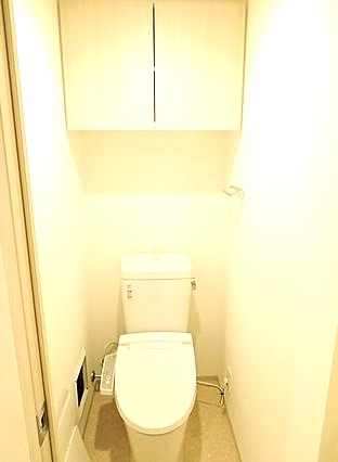 都営新宿線 菊川駅 徒歩8分 8階建 築11年のトイレ写真