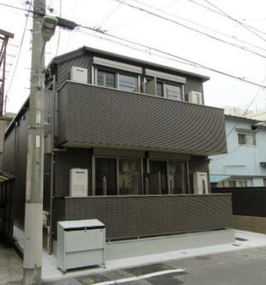 建物外観　ネット無料。ネット無料なら月々実質4000円程度のコストがか