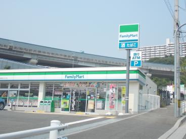 コンビニ　ファミリーマート妙法寺インター店（コンビニ）まで711m