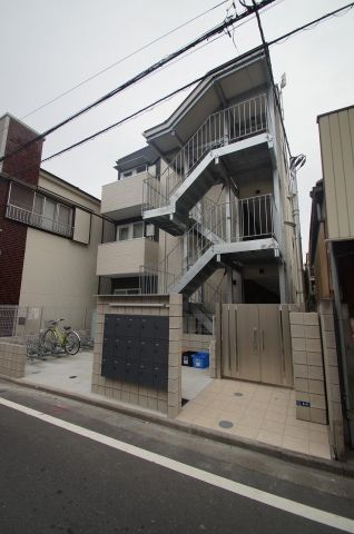 CUBICIIIの外観写真