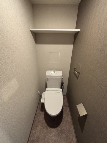 地下鉄千日前線 阿波座駅 徒歩9分 10階建 築1年のトイレ写真