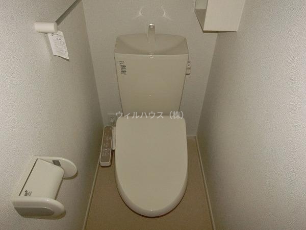 トイレ　ウォシュレット付きです！