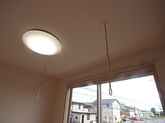 その他設備　室内物干し付きで便利だね！