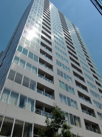 White Tower Hamamatsuchoの建物外観
