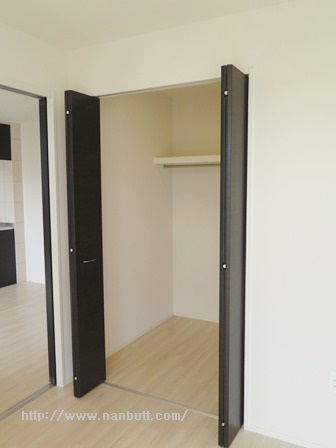 収納　ウォークインクローゼット付き