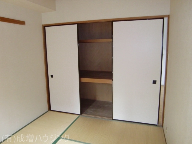 収納　同タイプ2Ｆの室内写真（参考写真）になります。