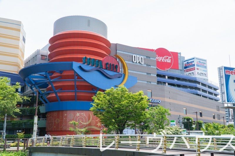 ショッピングセンター　キャナルシティ博多（ショッピングセンター）まで430m