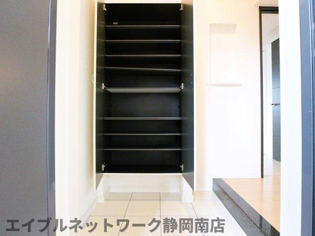 玄関　きれいな玄関です