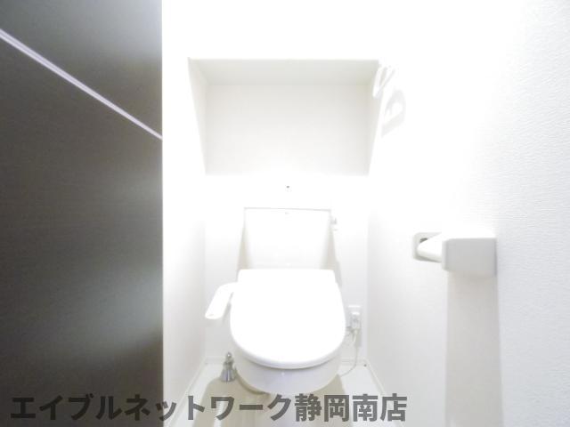 トイレ　トイレもきれいです