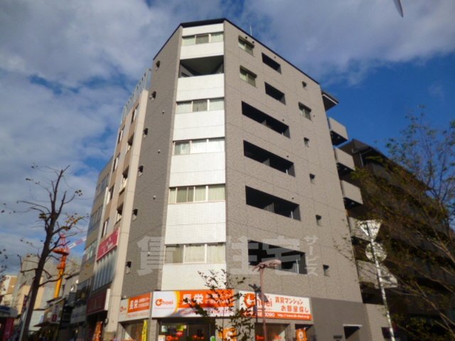 京都市山科区安朱南屋敷町のマンションの建物外観