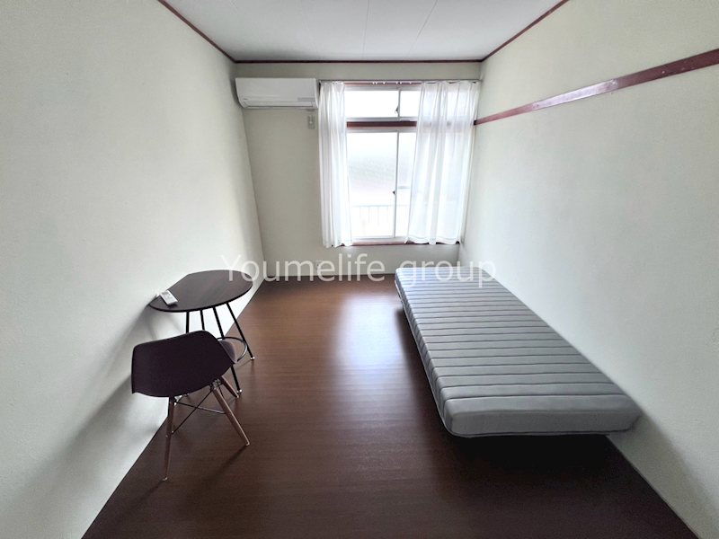 居室・リビング　家具は付いてきません