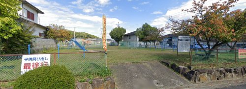 【奈良市西大寺赤田町のマンションの公園】