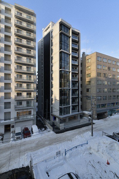 札幌市北区北九条西のマンションの建物外観