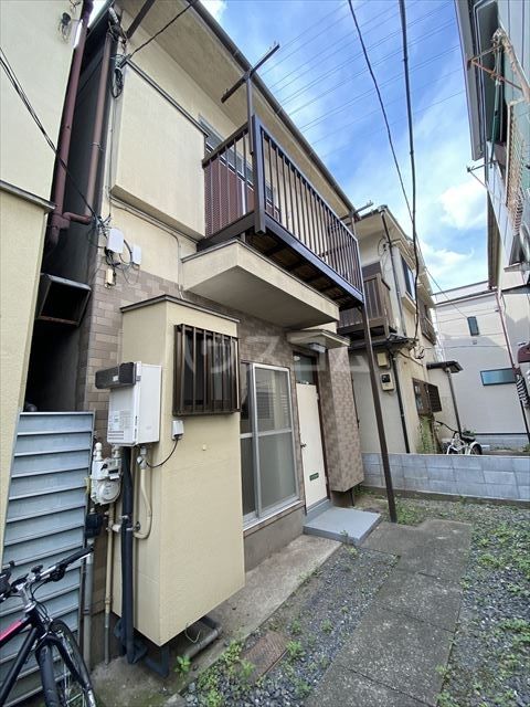 新田一戸建16の建物外観